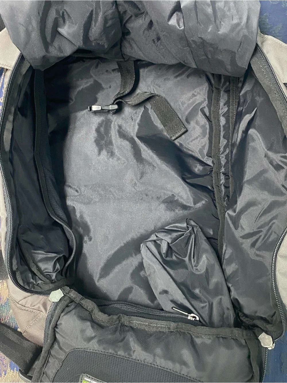 Genius Pack durable gray
